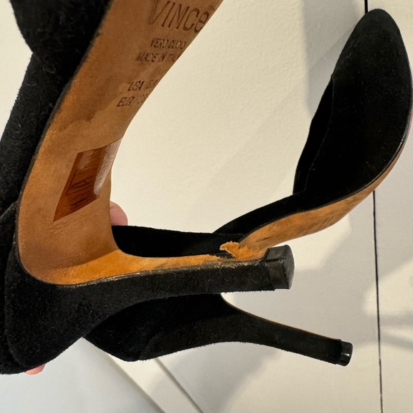 Vince Celeste D'Orsay Suede Pumps size 6, 36, Black - Picture 6 of 6